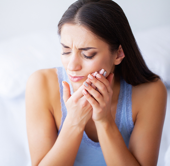 Toothache - Dental Emergencies in Cochrane, AB - Grande Dentistry